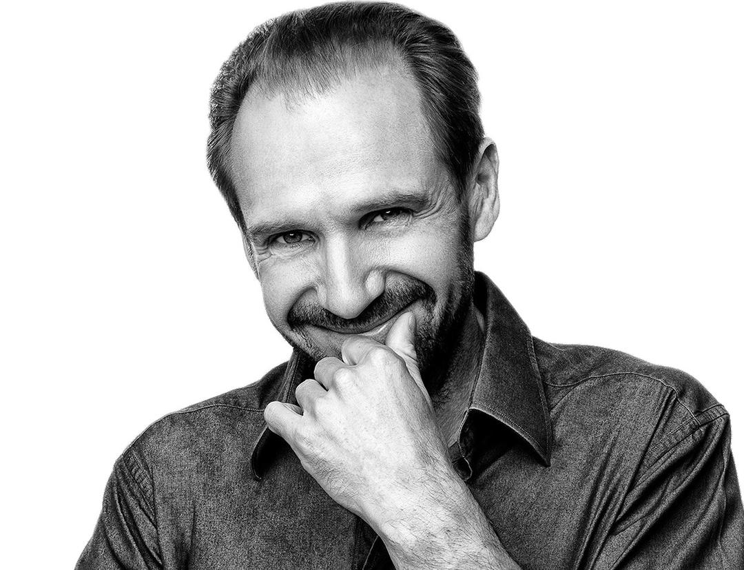 Ralph Fiennes Black and White png transparent